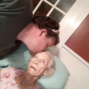 Meet your Posher, Logan